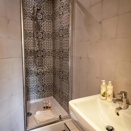 Inn George And Dragon Clifton