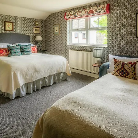 Inn George And Dragon Clifton 3*