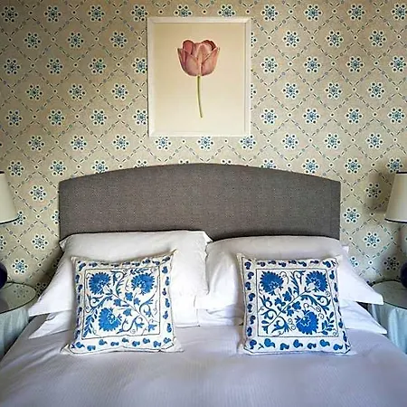George And Dragon Clifton 3* بنريث